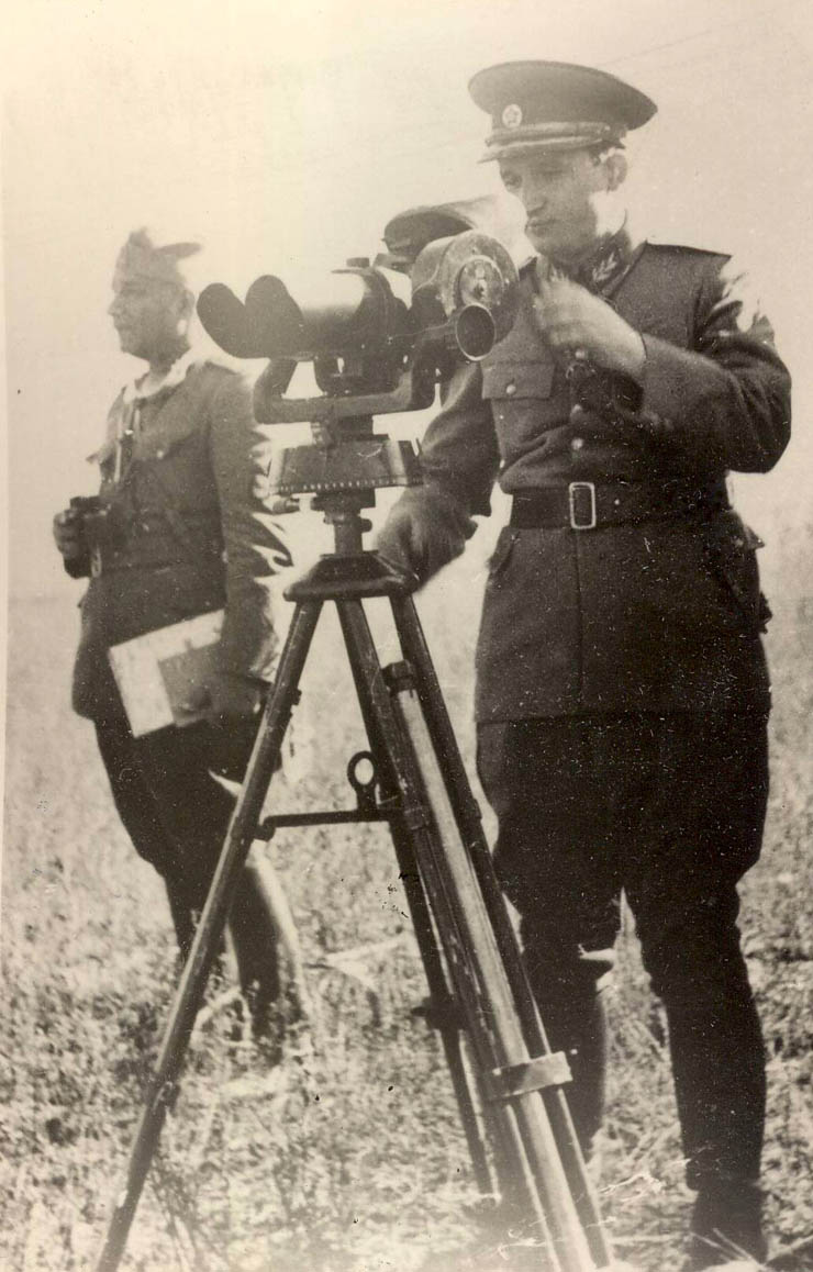 Aspecte din timpul participării la aplicaţia tactică din toamna anului 1950. Oltenia. (1950)
