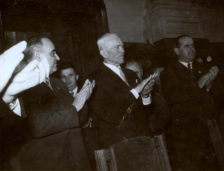 Aspecte de la şedinţa festivă a Marii Adunări Naţionale consacrată aniversării a 10 ani de la proclamarea Republicii. Decembrie 1957.(dec.1957)