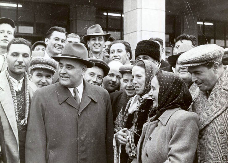 Constanţa, 3 aprilie 1958. Aspecte de la Consfătuirea de ţară a ţăranilor şi lucrătorilor din sectorul socialist al agriculturii. (3 aprilie 1958)