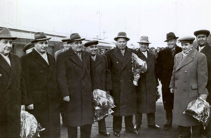 Bucureşti, 8 februarie 1959. Sosirea în ţară a delegaţiei P.C.R., care a participat la lucrările celui de al XXI-lea Congres al P.C.U.S. (8 febr. 1959)