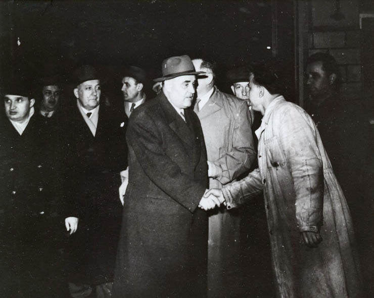 Cluj, martie 1960. Vizitarea oraşului şi a unor întreprinderi din localitate cu prilejul participării la lucrările Conferinţei regionale de partid. (martie 1960)