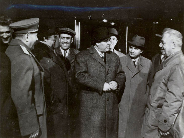 Februarie 1961. Conducători de partid şi de stat în timpul vizitei de lucru la Piteşti şi împrejurimi. (febr.1961)