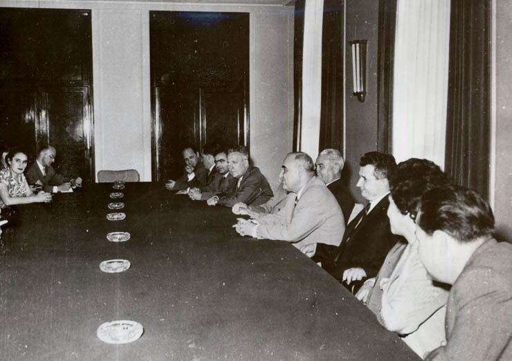 Bucureşti, mai 1963. Aspect de la primirea la sediul C.C. al P.C.R. a unei delegaţii de activişti ai Partidului Comunist al Uniunii Sovietice. (mai 1963)