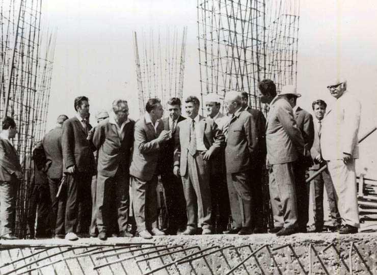 5 august 1971. Vizita lui Nicolae Ceauşescu pe şantierul Uzinei de Alumină din Tulcea.