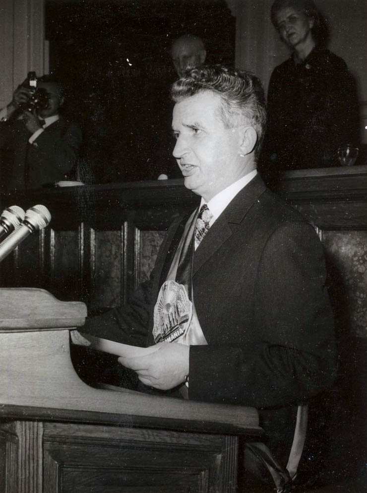 Aspecte de la alegerea primului preşedinte al R.S.R., Nicolae Ceauşescu, secretar general al P.C.R. (29 apr.1974)