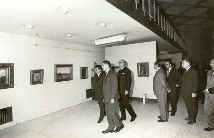 Membri ai conducerii de partid şi de stat vizitează expoziţia „Războiul de independenţă – 1877”, deschisă la Muzeul de Artă al României. (8 mai 1967)