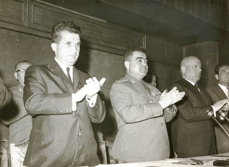 Nicolae Ceauşescu şi Chivu Stoica la Adunarea activului de bază al Forţelor Armate ale României. (30-31 mai 1967)