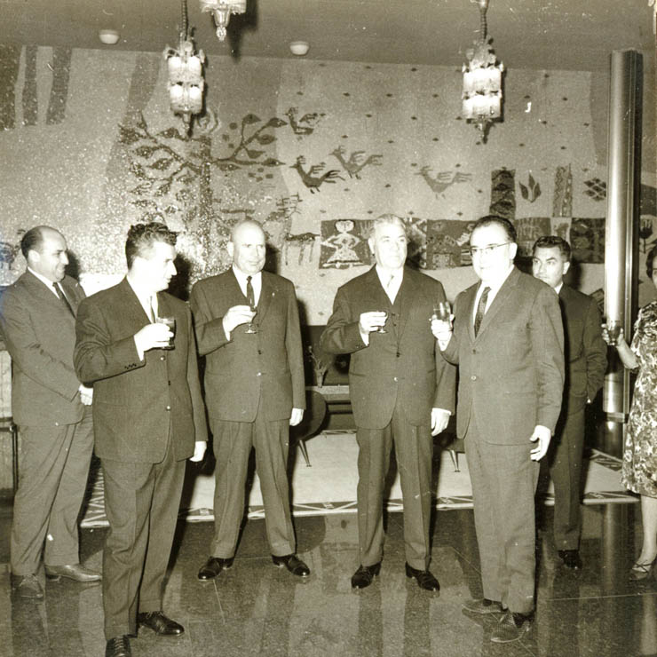 Aspecte de la dineul oferit de Nicolae Ceauşescu în cinstea şefului delegaţiei P.C. din Spania, Santiago Carillo. (1 iunie 1967)