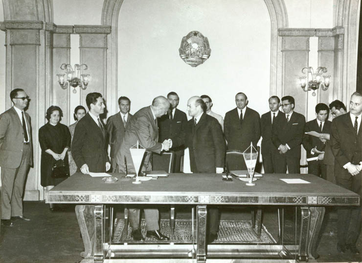 Aspecte de la semanrea Convenţiei consulare dintre România şi Italia. (8 iunie 1967)