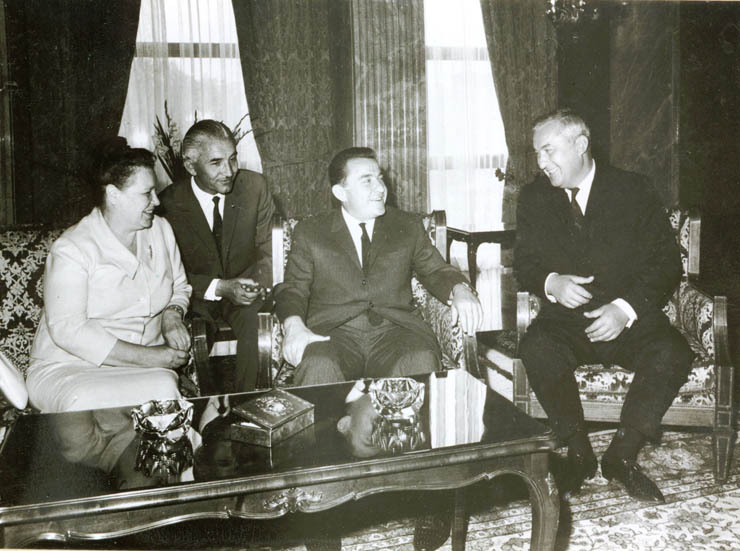 Ilie Verdeţ, prim-vicepreşedintele Consiliului de Miniştri, a primit delegaţia A.R.L.U.S., condusă de A.G. Ţukanova. (14 iunie 1967)