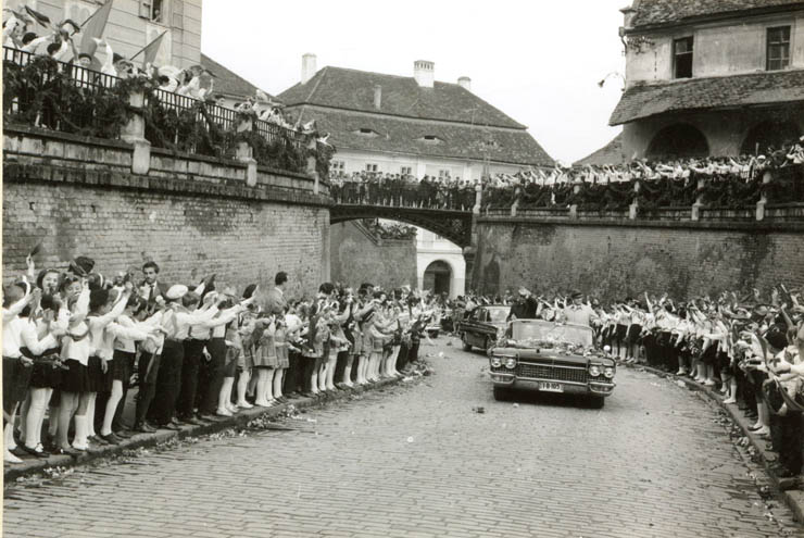 Aspecte din timpul vizitei conducătorilor de partid şi de stat în regiunea Braşov, oraşul Sibiu. (15-18 iunie 1967)