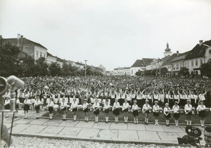 Aspecte din timpul vizitei conducătorilor de partid şi de stat în regiunea Braşov, oraşul Tg. Secuiesc. (15-18 iunie 1967)