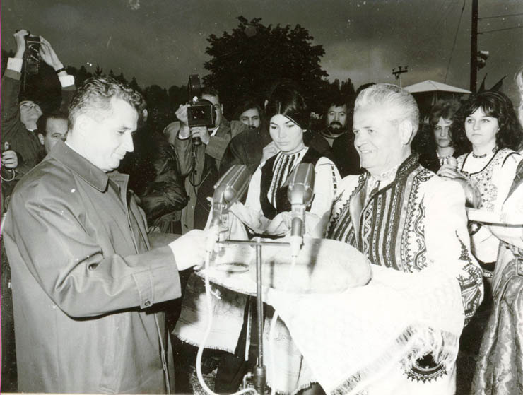 Aspecte din timpul vizitei conducătorilor de partid şi de stat în regiunea Braşov, localitatea Dârste. (15-18 iunie 1967)