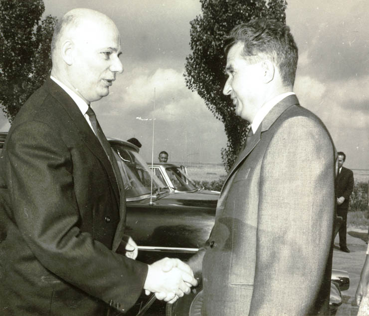 Nicolae Ceauşescu, secretar general al C.C. al P.C.R. şi Waldek Rochet, secretar general al P.C.F.(14-17 august 1967)
