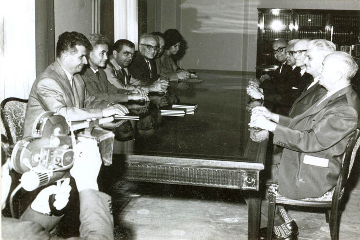 Primirea de către Nicolae Ceauşescu a delegaţiei Partidului Comunist din Canada, condusă de Tim Buck, preşedintele partidului, care a făcut o vizită în ţara noastră. (11 iulie 1968)
