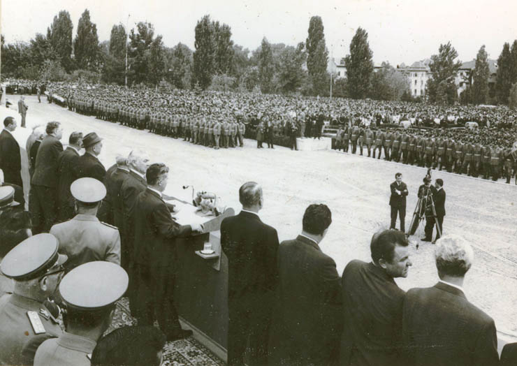 Cuvântarea lui Nicolae Ceauşescu la adunarea festivă din Capitală, cu prilejul absolvirii promoţiei 1968 şi acordării gradului de ofiţer absolvenţilor şcolii militare.(14 august 1968)