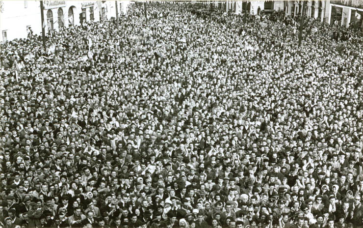 Mitingul oamenilor muncii din Sf. Gheorghe, cu prilejul vizitei conducătorilor de partid şi de stat.(26 august 1968)