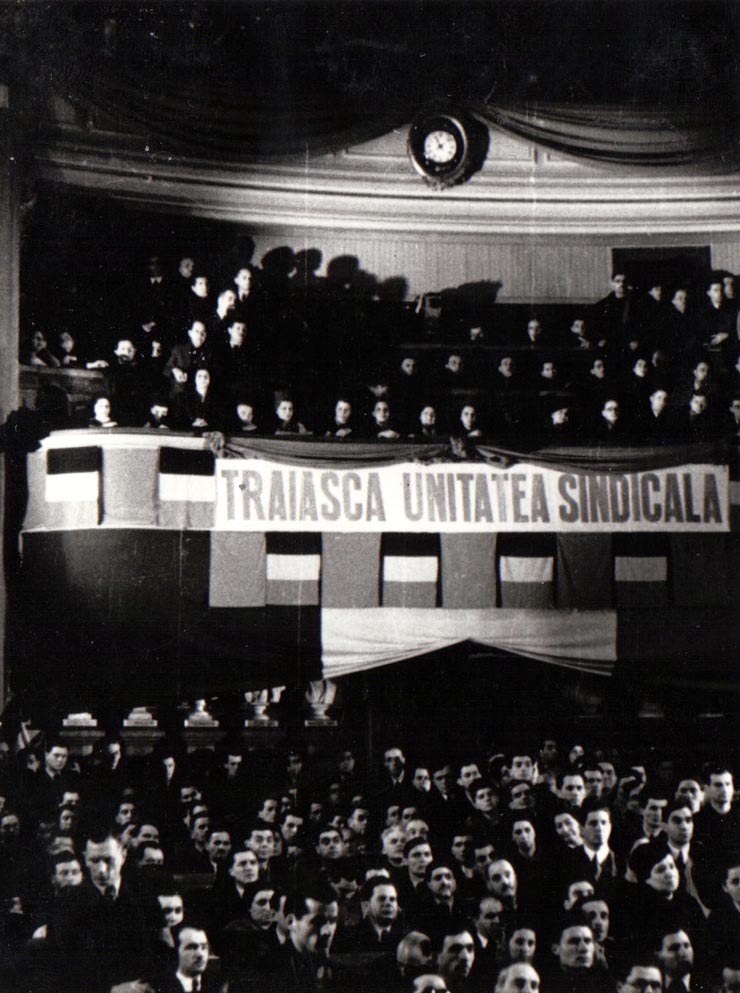 Aspect din timpul lucrărilor Primului Congres General al Sindicatelor Unite care a avut loc la Bucureşti între 20-30 ianuarie 1945 (Sala Marii Adunări Naţionale).(20 – 30  ianuarie 1945)