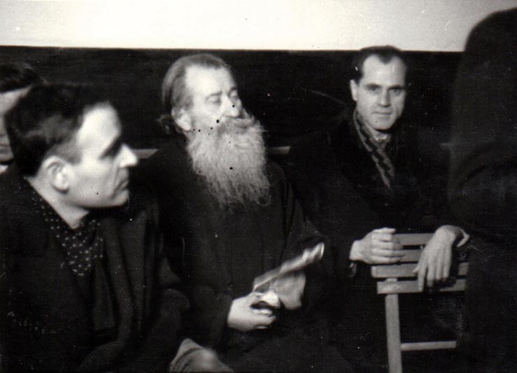 Întâlnire F.N.D. din sala Florida – Din prezidiu fac parte Gheorghe Gheorghiu Dej, ş.a. (vorbeşte preot Popescu Moşoaia)(4 martie 1945)