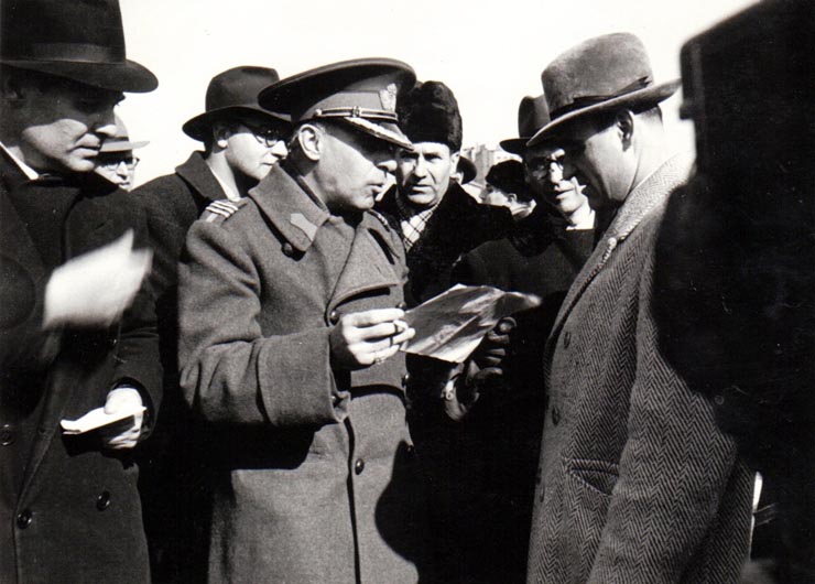 Gheorghe Gheorghiu Dej la tribună, la 6 martie 1945.(6 martie 1945)