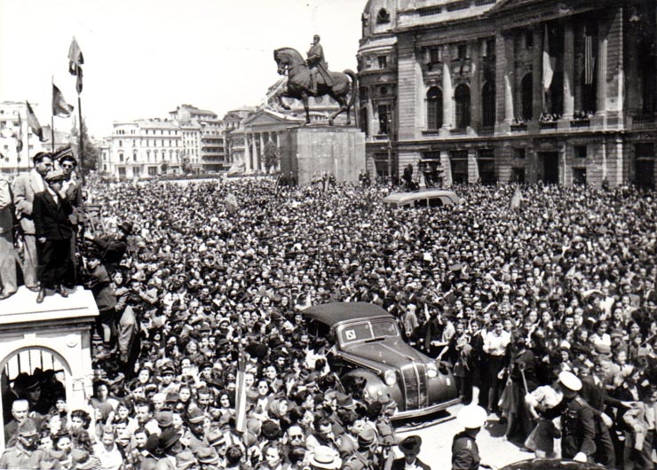 Aspecte de masă de la manifestaţia de 10 Mai 1945.(10 mai 1945)
