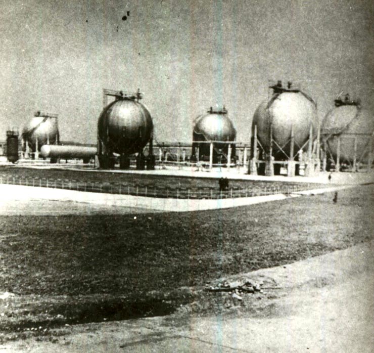 Imaginea combinatului petrochimic Piteşti.(1970)