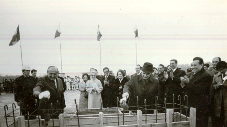 În prezenţa lui Nicolae Ceauşescu, şi a lui Todor Jivkov, prim-secretar al CC al PC Bulgar, a avut loc, în ziua de 5 aprilie 1978, inaugurarea lucrărilor Complexului hidroenergetic Turnu Măgurele-Nicopole (5 aprilie 1978)