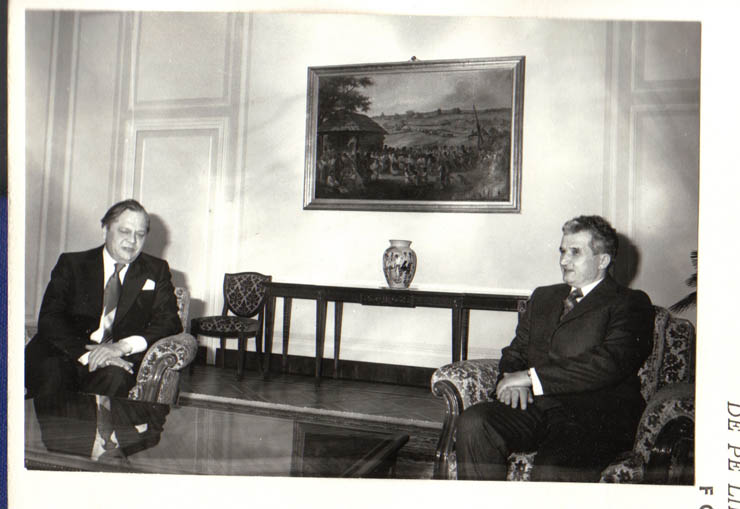 Primirea la preşedintele Nicolae Ceauşescu a ministrului afacerilor externe al Norvegiei, Knut Frydenlung,, care face o vizită oficială în ţara noastră. La primire a participat Ştefan Andrei – ministrul afecerilor externe. (7.III.1979).