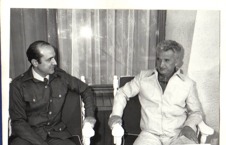 Nicolae Ceauşescu, secretar general al P.C.R, s-a întâlnit, în staţiunea Neptun, cu Narciso Isa Conde, secretar general al P.C. Dominican, care, la invitaţia C.C al P.C.R., face o vizită de prietenie în ţara noastră. La întâlnire a participat Virgil Cazacu, secretar al C.C. al P.C.R. (20.VI.1979).