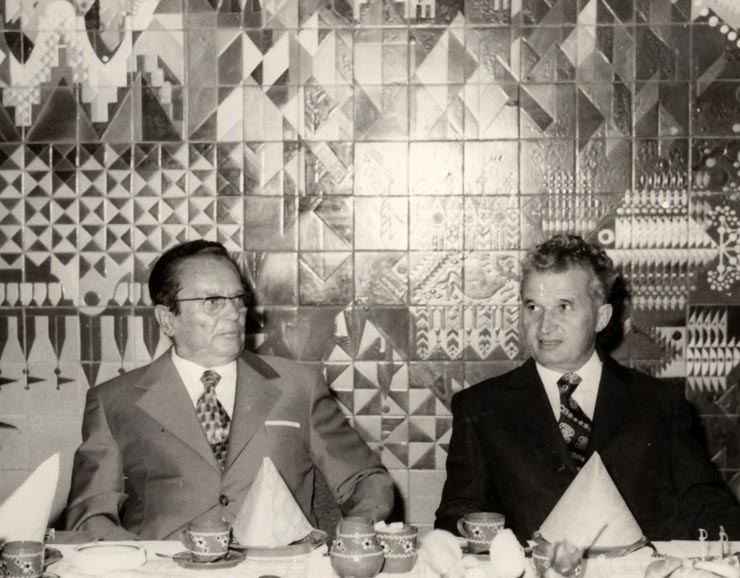 La Berlin, cu prilejul Conferinţei partidelor comuniste şi muncitoreşti din Europa,. Nicolae Ceauşescu s-a întâlnit cu Iosip Broz Tito, preşedintele R.S.F. Iugoslavia. (28-30 iunie 1976)