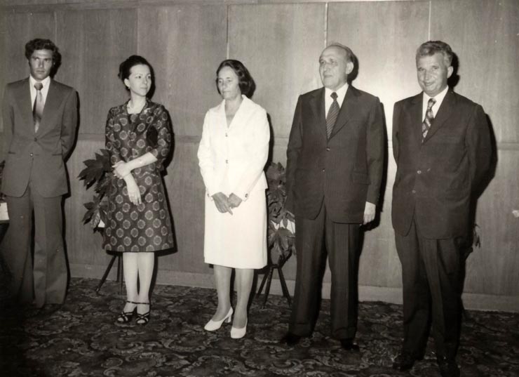 Vizita de prietenie a lui Nicolae Ceauşescu în Bulgaria. A fost însoţit de Elena Ceauşescu, Nicu Ceauşescu ş.a. (27 iulie 1976)