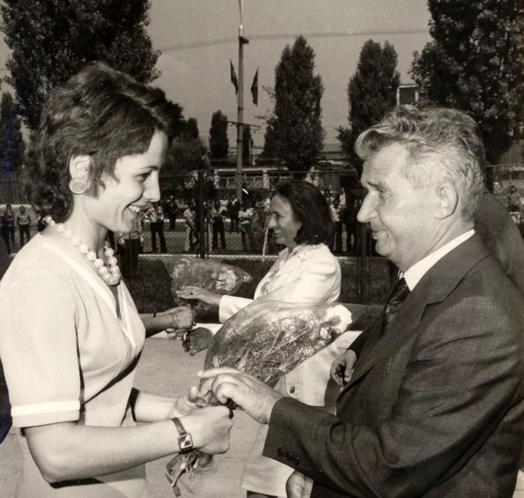 Vizita de lucru a lui Nicolae Ceauşescu, a Elenei Ceauşescu şi a altor conducători de partid şi de stat, în judeţul Iaşi. (31 iulie 1976)