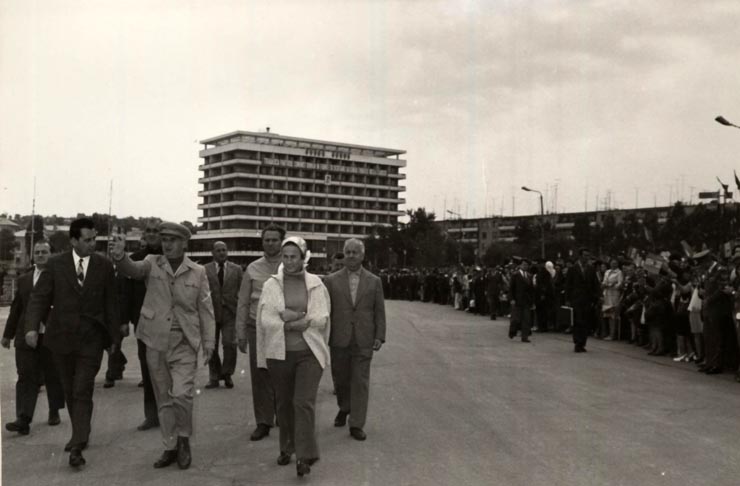Aspect de la vizita de lucru a lui Nicolae Ceauşescu, a Elenei Ceauşescu întreprinsă în judeţul Tulcea. (27-28 august 1976)