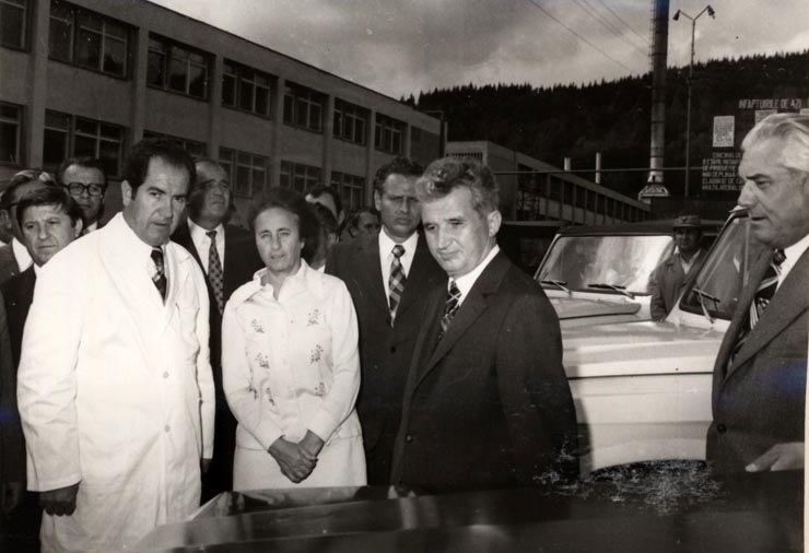 Vizita de lucru a lui Nicolae Ceauşescu în judeţul Argeş. La Întreprinderea Mecanică Muscel. (17 septembrie 1976)