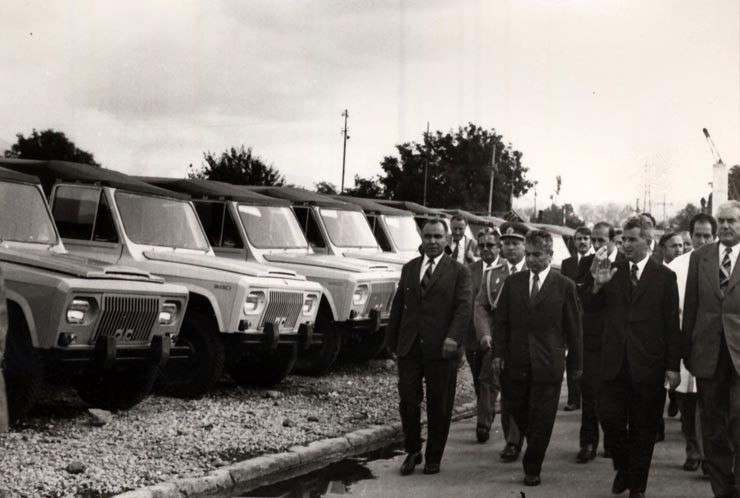Vizita de lucru a lui Nicolae Ceauşescu în judeţul Argeş. La Întreprinderea Mecanică Muscel. (17 septembrie 1976)