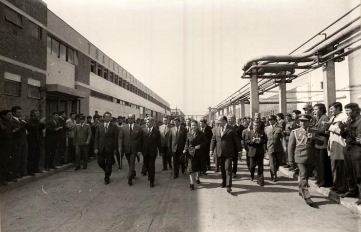 Vizita de lucru a lui Ceauşescu în Buzău, prilejuită de sărbătorirea împlinirii a 1600 de ani de la prima sa atestare documentară. La Întreprinderea de Utilaj Tehnologic. (24 septembrie 1976)