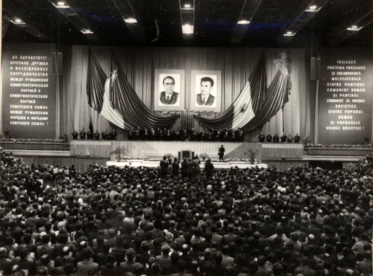 Mitingul prieteniei româno-sovietice care a avut loc la Sala Sporturilor şi Culturii din capitală, cu prilejul vizitei oficiale a secretarului general al C.C. al P.C.U.S., Leonid Ilici Brejnev. (22-26 noiembrie 1976)