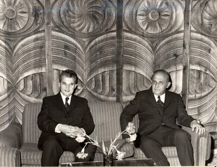 Întâlnirea dintre Nicolae Ceauşescu şi Todor Jivkov, cu prilejul inaugurării lucrărilor de construcţii a Întreprinderii comune pentru producerea de maşini şi utilaje grele Giurgiu-Ruse. (10 decembrie 1976)