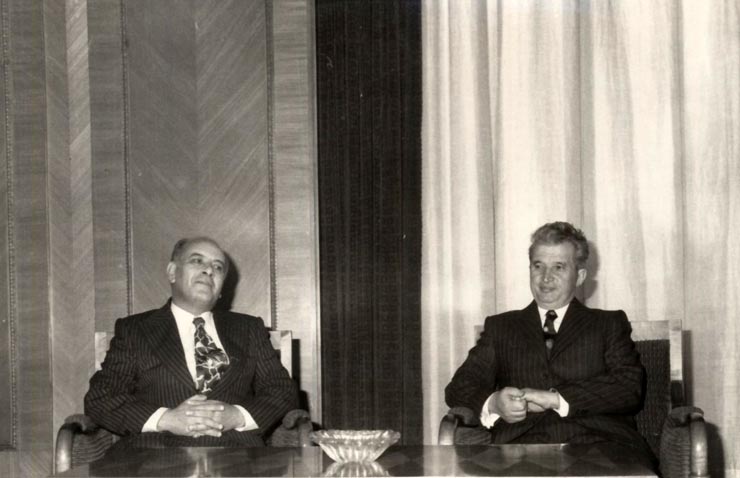 Primirea la preşedintele Nicolae ceauşescu a delegaţiei Consiliului Naţional Palestinian şi a Consiliului Central al O.E.P., condusă de Khaled Al-Fahoum. (1 februarie 1977)