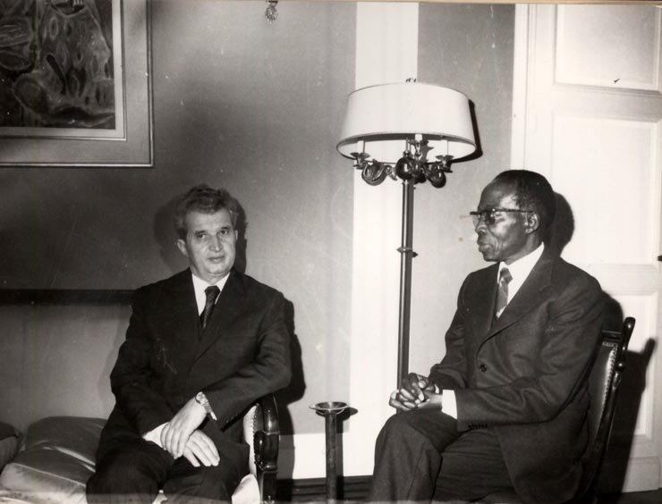 Vizita lui Nicolae ceauşescu, a Elenei Ceauşescu în republica Senegal. Întâlnirea cu Leopold Sédar Senghor. (23-24 februarie 1977)