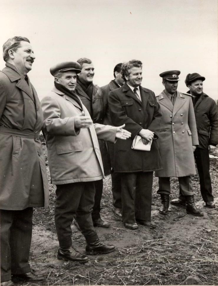 Vizita de lucru a lui Nicolae Ceauşescu în judeţul Harghita, în legătură cu amplasarea unui obiectiv hidroenergetic. (2 aprilie 1977)