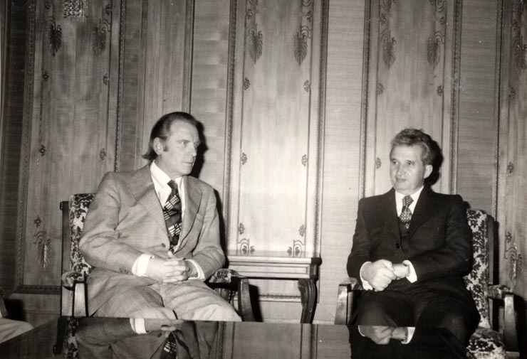 Primirea de către preşedintele Nicolae ceauşescu a delegaţiei Partidului Cooperatist din Anglia, condusă de John Parkinson. (26 aprilie 1977)