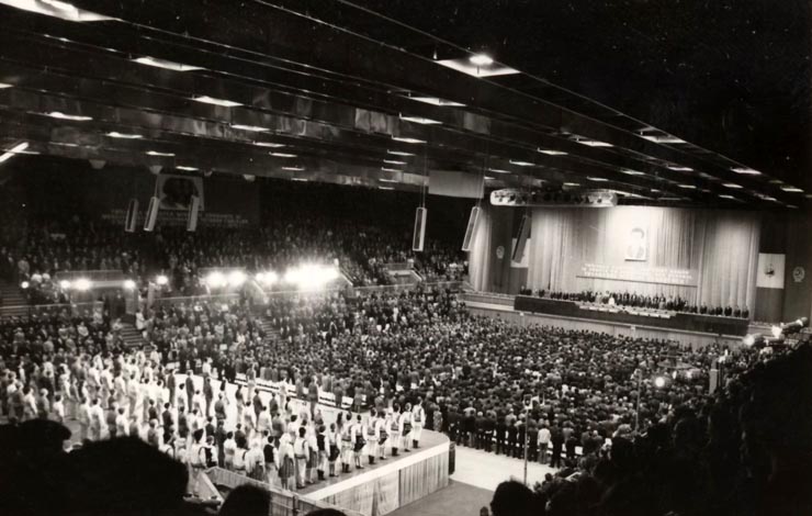 Aspect de la Marea Adunare populară consacrată zilei de 1 Mai. (1 mai 1977)