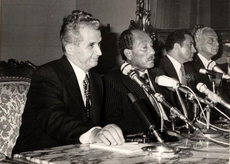 Vizita oficială de prietenie a preşedintelui Nicolae ceauşescu în R. A. Egipt, la invitaţia preşedintelui Mohamed Anwar El Sadat. Întâlnire cu reprezentanţii presei egiptene şi străine. (11-13 mai 1977)