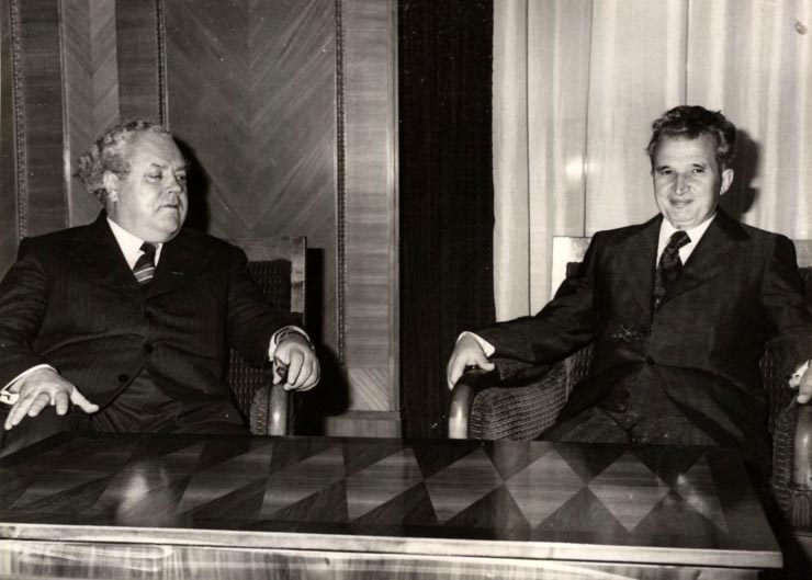 Primirea de către preşedintele Nicolae Ceauşescu a delegaţiei Sovietului Suprem al U.R.S.S., condusă de A. P. Vadar, care, la invitaţia Marii Adunări Naţionale, a făcut o vizită în ţara noastră. (20 mai 1977)