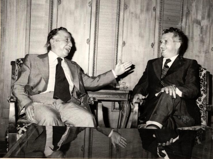 Întâlnirea lui Nicolae Ceauşescu cu Luis Corvalan, secretar general al Partidului Comunist din Chile, care, la invitaţia C.C. al P.C.R., a efectuat o vizită de prietenie în ţara noastră. (23 mai1977)