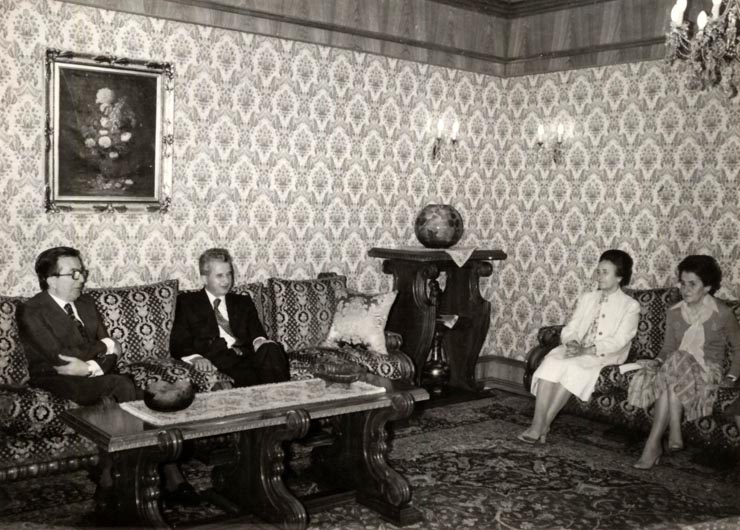 Preşedintele Nicolae Ceauşescu şi Elena Ceauşescu s-au întâlnit la Snagov, cu premierul italian, Giulio Andreotti, şi soţia sa, Livia Andreotti. (26 mai 1977)