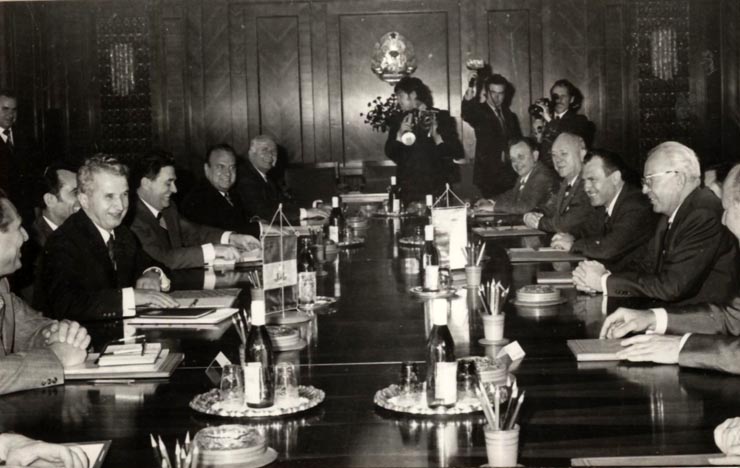 Vizita de prietenie în ţara noastră a preşedintelui R.S. Cehoslovace, Gustav husak. Convorbiri oficiale. (22-25 iunie 1977)