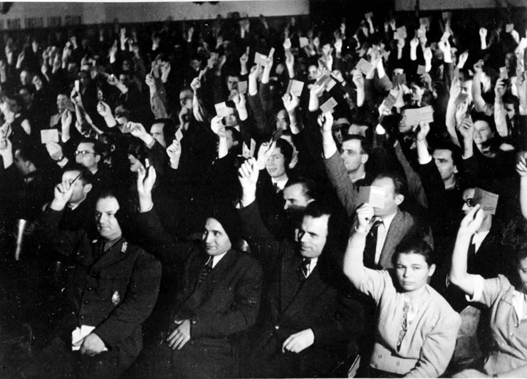 Comunism dupa 1945
