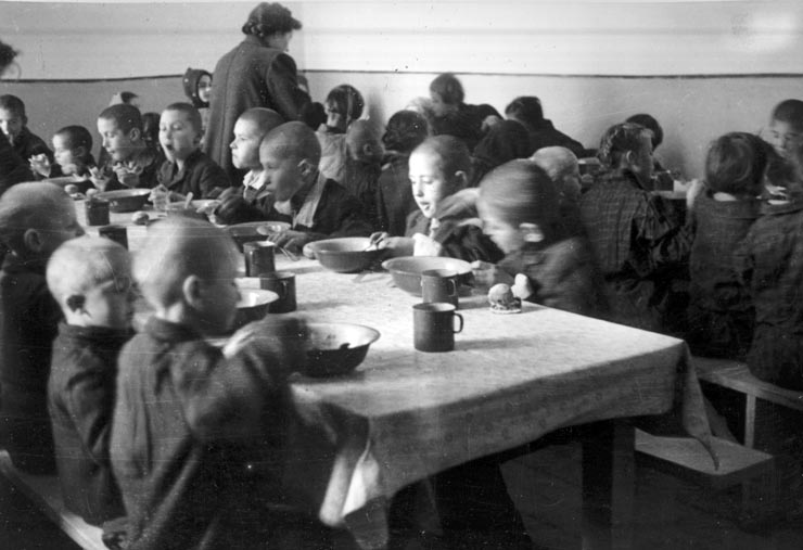 Comunism dupa 1945